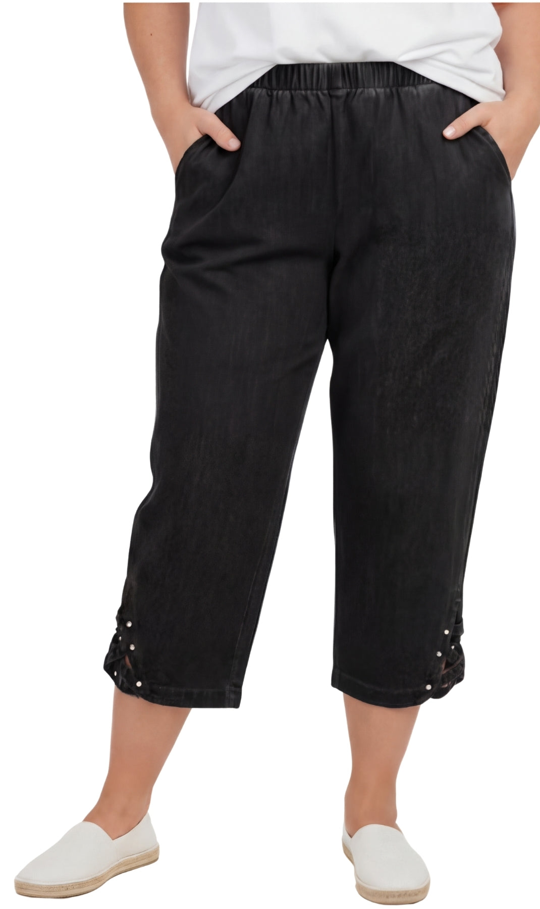 Turtle Bay New York Women’s Lightweight Capris with Studded Hem Detail Black Front