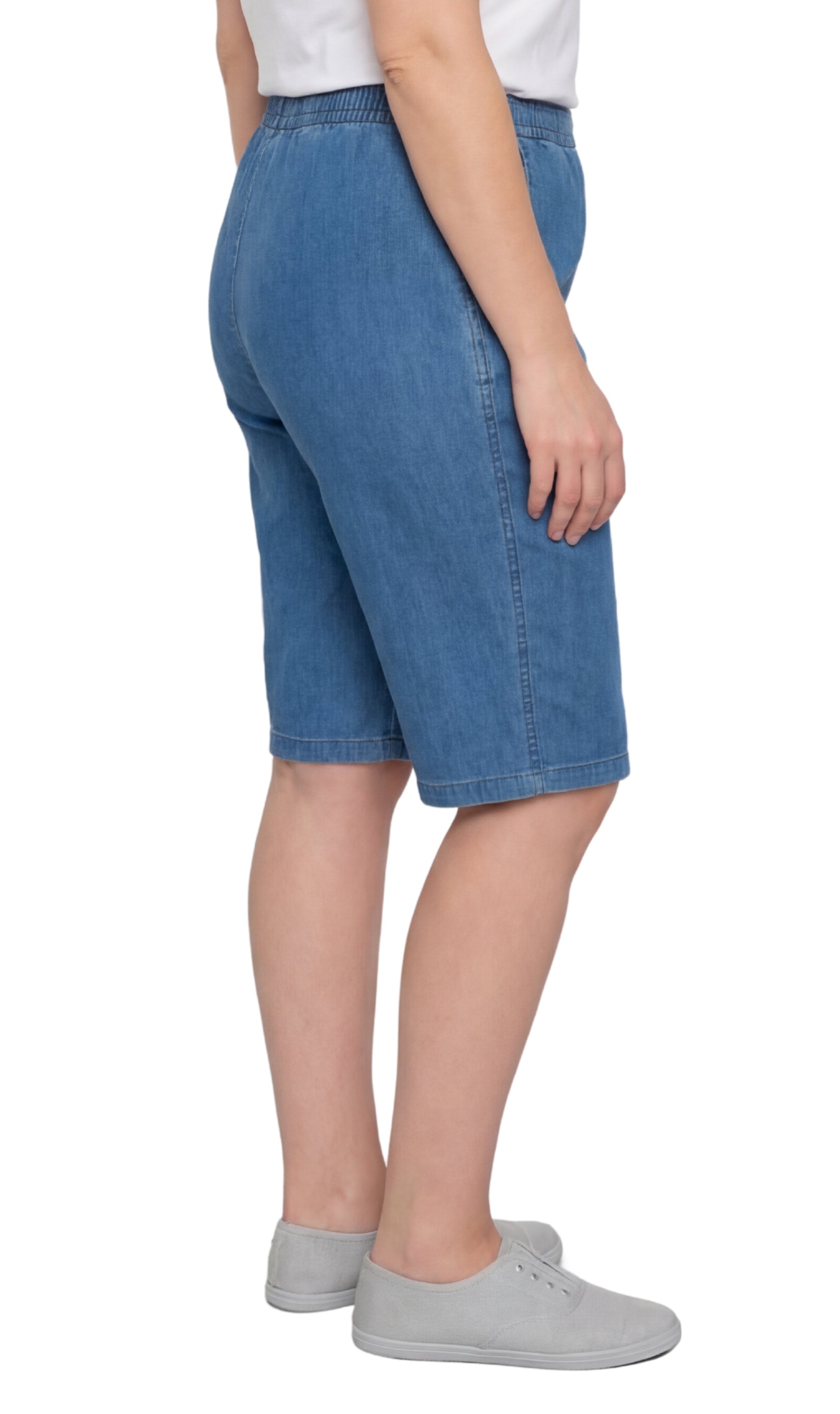 Women's Easy Pull on Bermuda Shorts in Denim and Twill 24