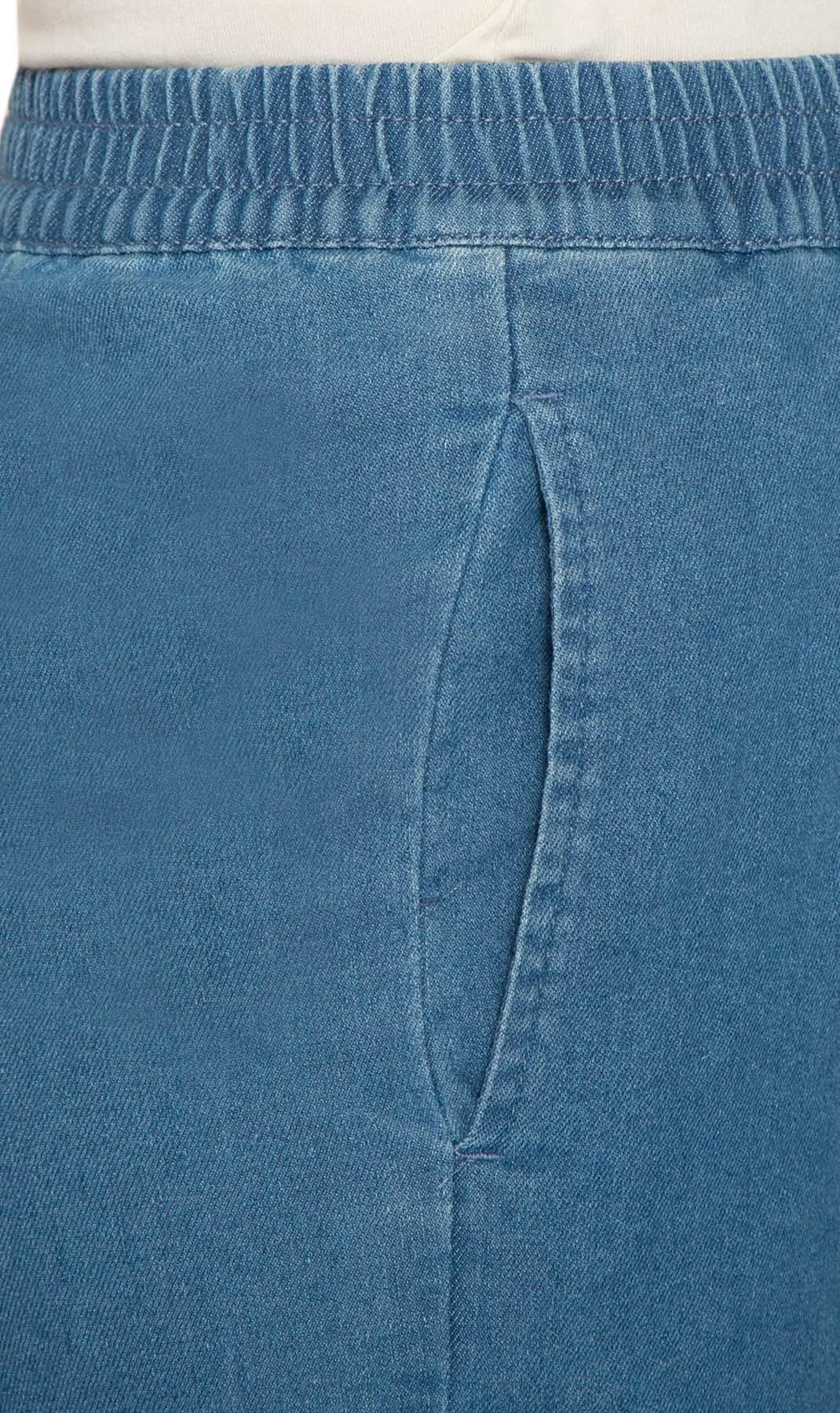 Women's Easy Pull on Bermuda Shorts in Denim and Twill 16